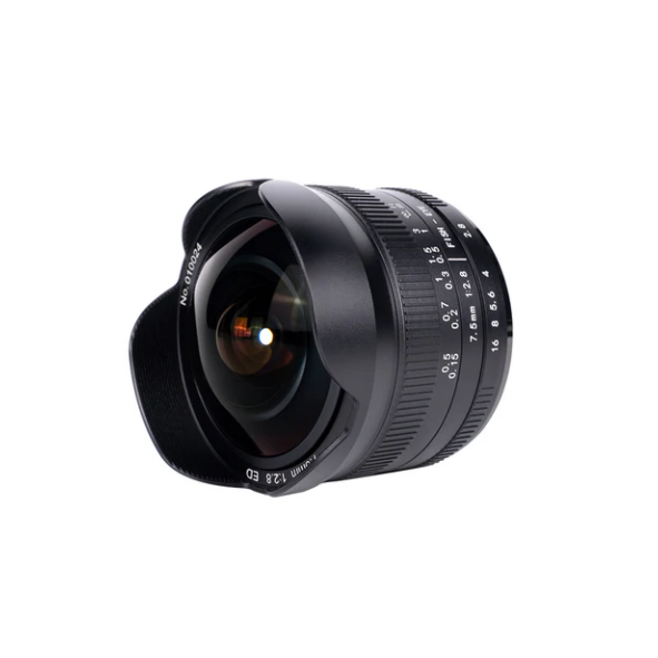 7.5mm f/2.8 APS-C Lens